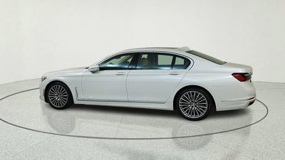 2022 BMW 740 i xDrive
